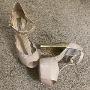Steve Madden nude/gold platform heels